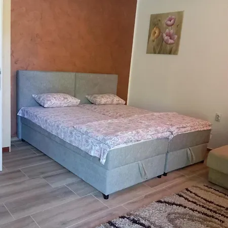 Lodge Tera Nova *