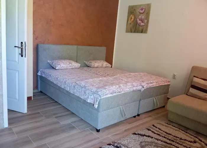 Gerendaház Tera Nova *