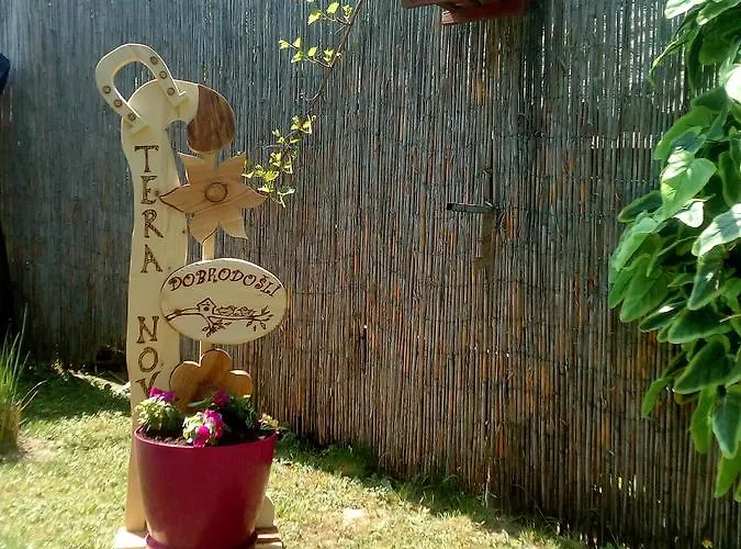 Gerendaház Tera Nova Rednek